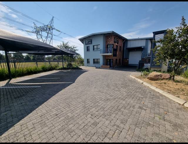 955M² WAREHOUSE TO LET IN LINBRO PARK
